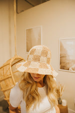 Checkered Board Pattern Crochet Hat-Natural