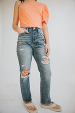 Super High Rise Straight Jeans -Med Wash