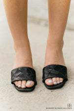 Woven Square Toe Heel-Black