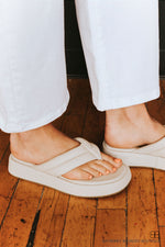 Sporty Flip Flop- Off white